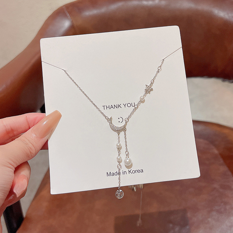 South Korea's New Light Luxury Niche Titanium Steel Necklace, Women's High-End Design Sense, Zircon Bow, Collarbone Chain, Neck Chain Wholesale