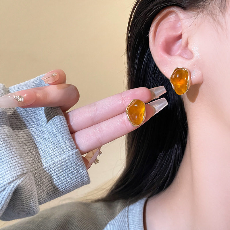 S925 Silver Needle Dopamine Earrings Feminine Cat Eye Stone Earrings Advanced Sense Small Audience Earrings Personalized Love Earrings