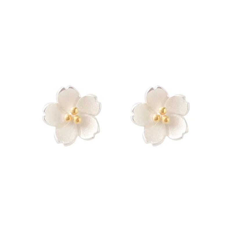 S925 Sterling Silver Needle Cherry Blossom Earrings For Female Japanese Girls Fresh Earrings Sweet And Small Flower Temperament Daily Earrings