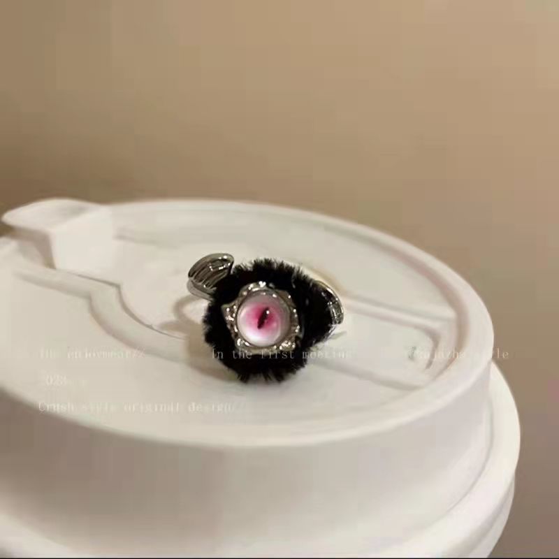 Cute Little Coal Ball Plush Ring For Women In Autumn And Winter, Design Sense For Niche, Cartoon And Funny Index Finger Ring, Fashionable And Personalized Ring