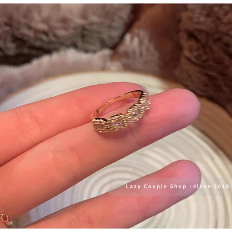 INS Individualized Cool Style Zircon Ring With Advanced Sense, Light Luxury, Exquisite And Versatile Opening Ring, Red Broken Silver Fashion Finger