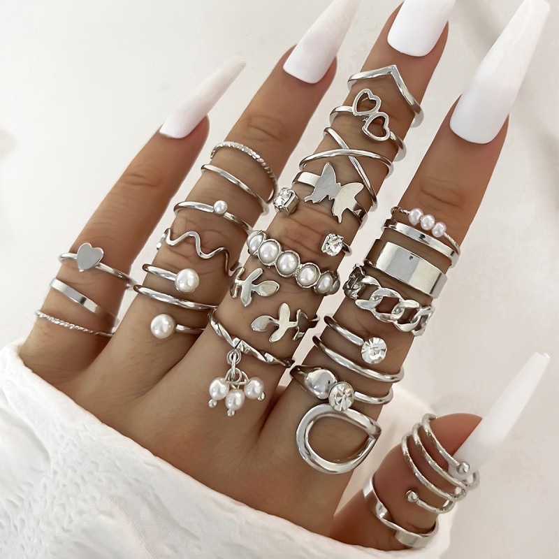 European And American New Butterfly Diamond Ring Mixed Batch Pearl Ring Female Leaf Love Chain Joint Ring Set Of 22