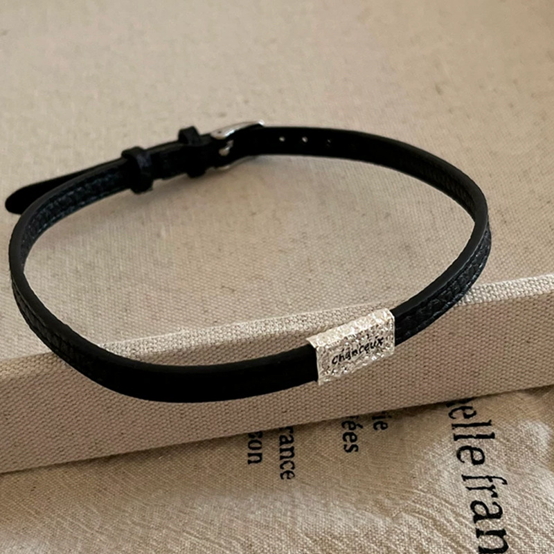 Black Leather Rope Necklace 2023 New Popular Collar Chain Personalized Temperament Choker Neck Chain Collar Women's Neck Strap